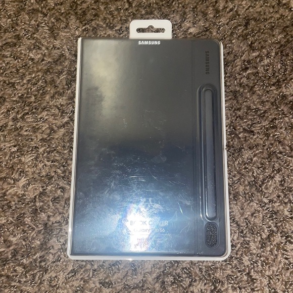 Book Cover✅ - Picture 1 of 3